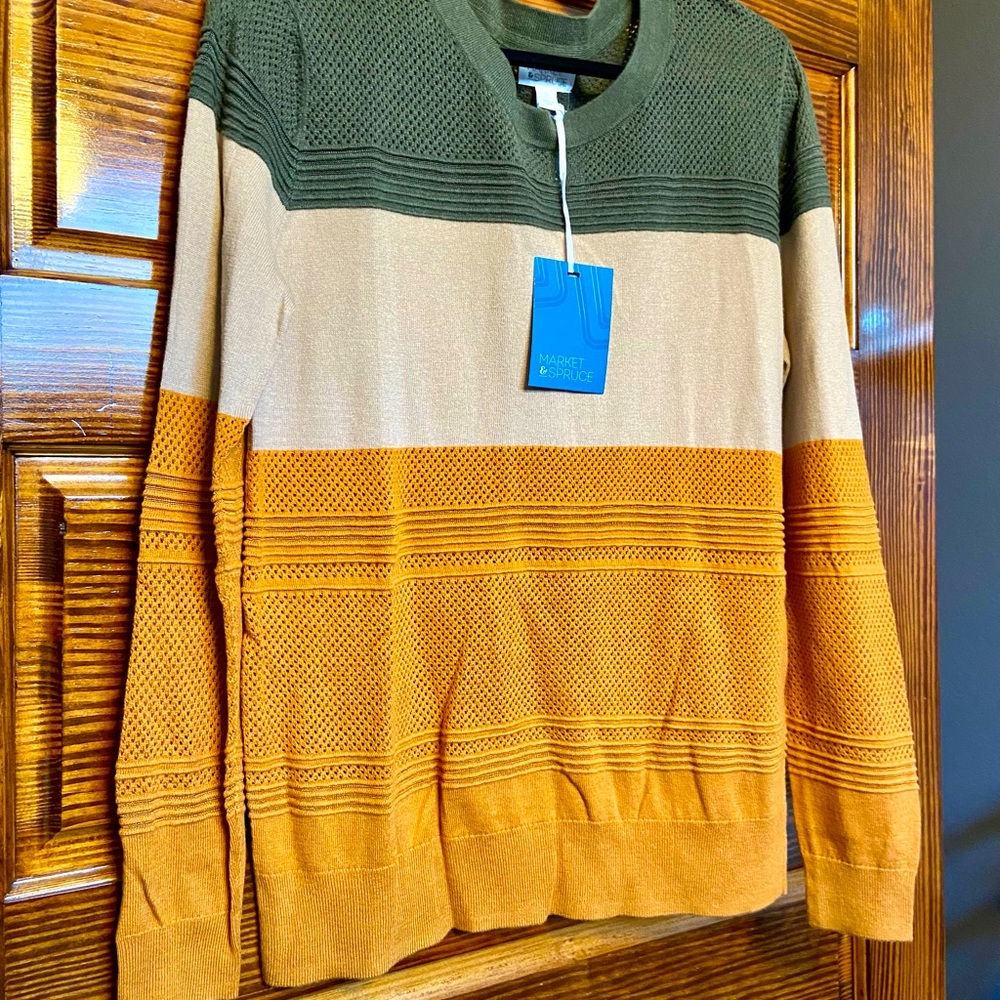 NWT Market and Spruce lightweight sweater. Size L.